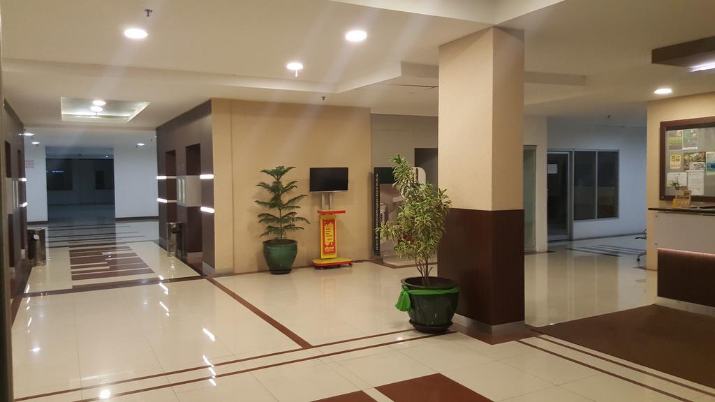 Reddoorz Apartment @ Emerald Towers Bandung Exteriör bild