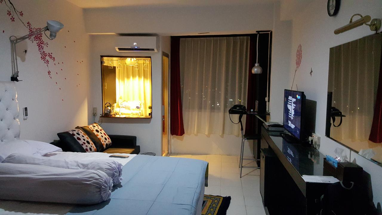 Reddoorz Apartment @ Emerald Towers Bandung Exteriör bild