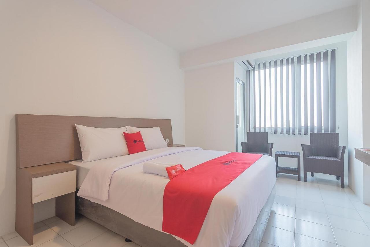 Reddoorz Apartment @ Emerald Towers Bandung Exteriör bild