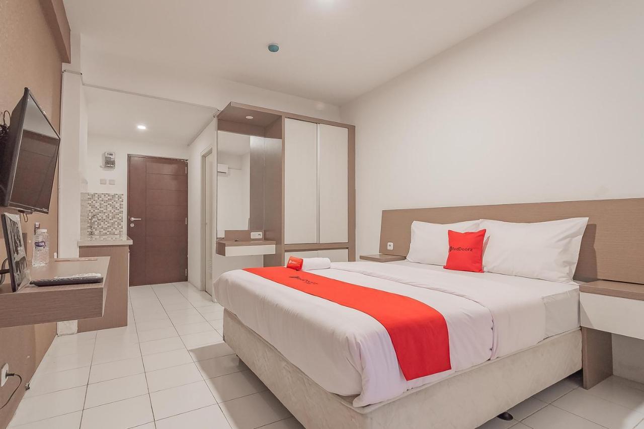 Reddoorz Apartment @ Emerald Towers Bandung Exteriör bild