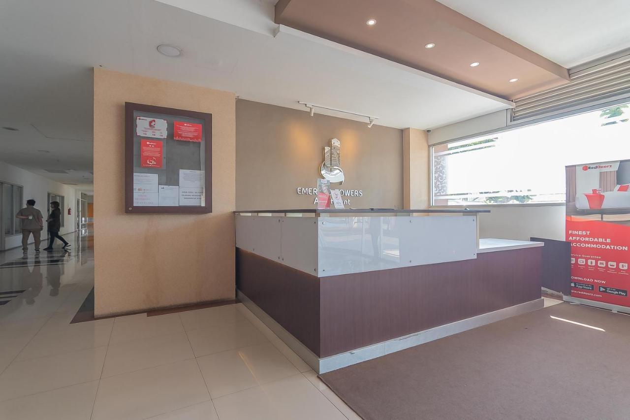 Reddoorz Apartment @ Emerald Towers Bandung Exteriör bild